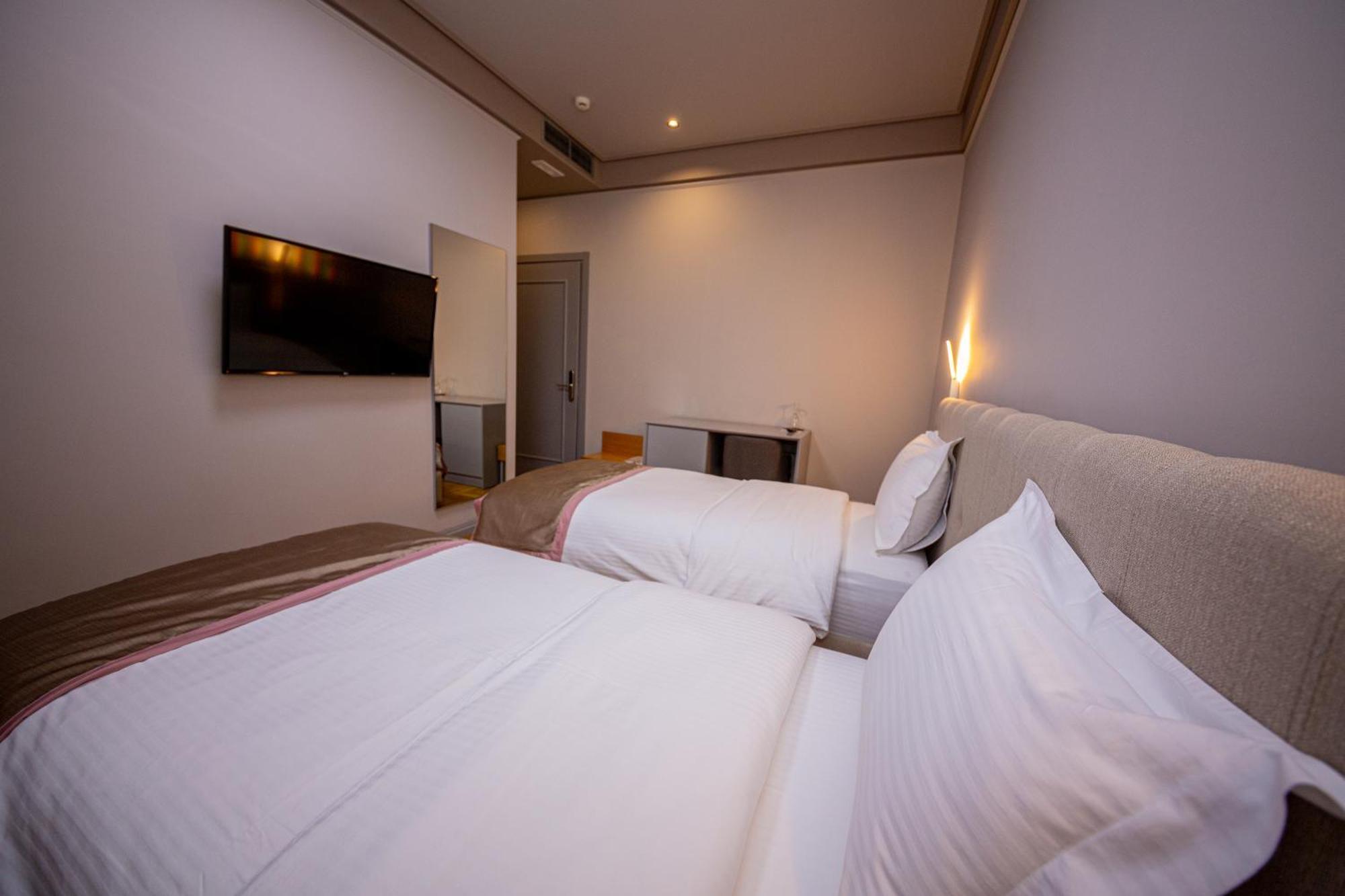 City Center Hotel Tirana Camera foto